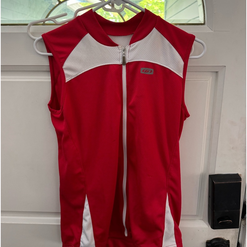 LG women’s Medium bike Jersey